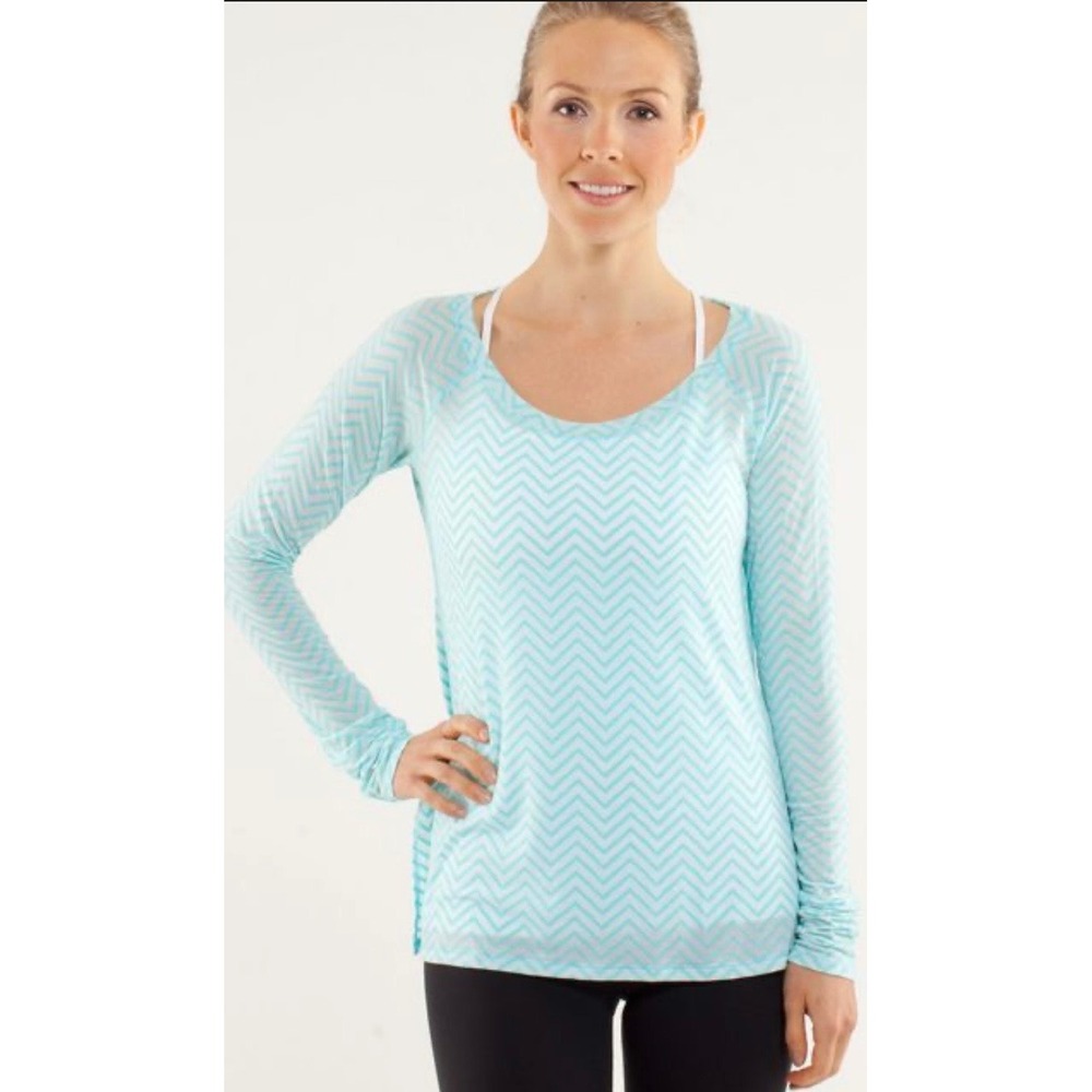 Lululemon Chevron Burnout Long‎ Sleeve Yoga Top Aqua Blue White small